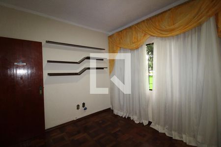 Quarto  de casa para alugar com 4 quartos, 250m² em Jardim Santa Adélia, São Paulo