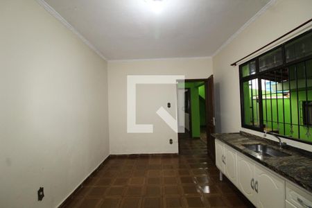 Casa para alugar com 250m², 4 quartos e 2 vagasCozinha