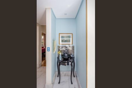 Lavabo de apartamento para alugar com 3 quartos, 160m² em Vila Paris, Belo Horizonte