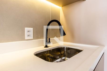 Cozinha de apartamento para alugar com 1 quarto, 28m² em Pinheiros, São Paulo