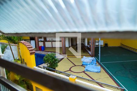 Casa à venda com 300m², 4 quartos e 4 vagasVista da Área de Serviço