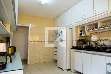 Casa à venda com 300m², 4 quartos e 4 vagasCozinha