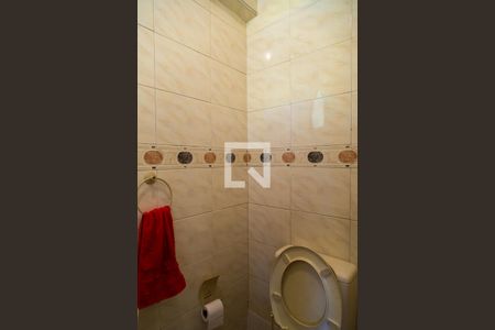 Casa à venda com 300m², 4 quartos e 4 vagasSauna - Banheiro