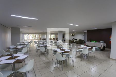 Apartamento para alugar com 57m², 2 quartos e 1 vaga Apartamento para alugar com 57m², 2 quartos e 1 vagaÁrea comum - Salão de festas