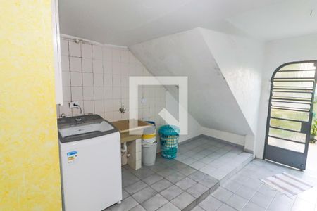 Casa à venda com 141m², 3 quartos e 2 vagasLavanderia / Salão