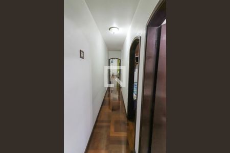 Casa à venda com 141m², 3 quartos e 2 vagasCorredor
