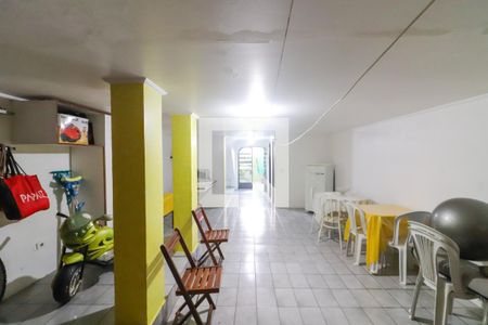 Casa à venda com 141m², 3 quartos e 2 vagasLavanderia / Salão