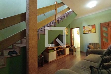 Sala  de casa para alugar com 3 quartos, 162m² em Vila Dalila, São Paulo