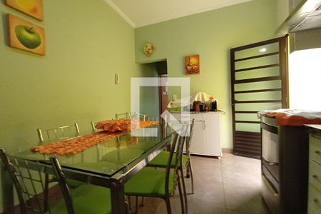 Casa para alugar com 162m², 3 quartos e 2 vagasCozinha