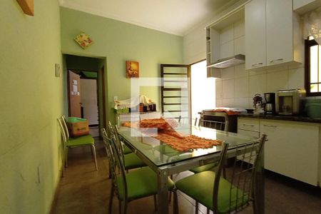 Casa para alugar com 162m², 3 quartos e 2 vagasCozinha