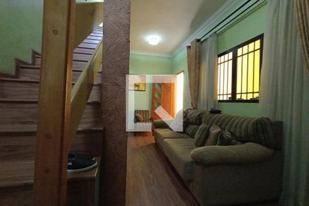 Sala  de casa para alugar com 3 quartos, 162m² em Vila Dalila, São Paulo