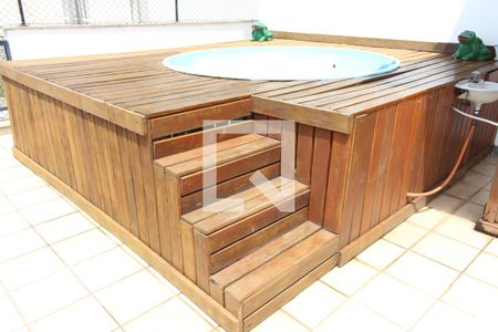 Apartamento à venda com 195m², 2 quartos e 2 vagasÁrea externa