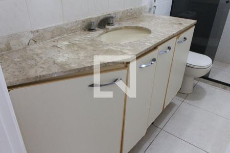 Apartamento à venda com 195m², 2 quartos e 2 vagasBanheiro 1