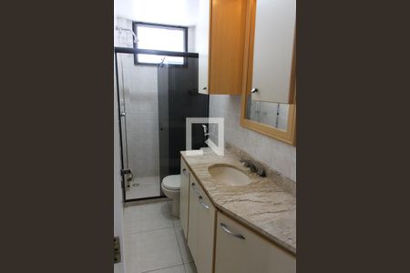 Apartamento à venda com 195m², 2 quartos e 2 vagasBanheiro 2