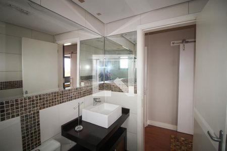 Apartamento à venda com 110m², 2 quartos e 2 vagasBanheiro da Suíte