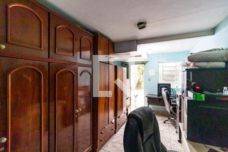 Casa à venda com 80m², 3 quartos e 2 vagasQuarto 3