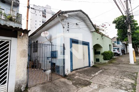 Casa à venda com 80m², 3 quartos e 2 vagasFachada