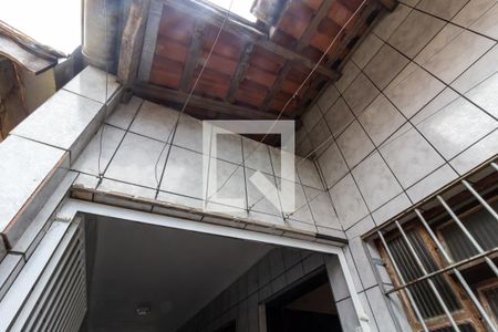 Casa para alugar com 185m², 4 quartos e 2 vagas Casa para alugar com 185m², 4 quartos e 2 vagasDetalhe da área de serviço