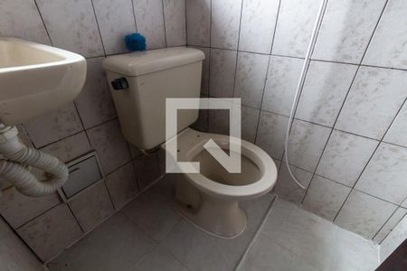 Casa para alugar com 185m², 4 quartos e 2 vagas Casa para alugar com 185m², 4 quartos e 2 vagasDetalhe do banheiro social 2