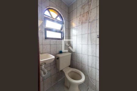 Casa para alugar com 185m², 4 quartos e 2 vagas Casa para alugar com 185m², 4 quartos e 2 vagasBanheiro social 2