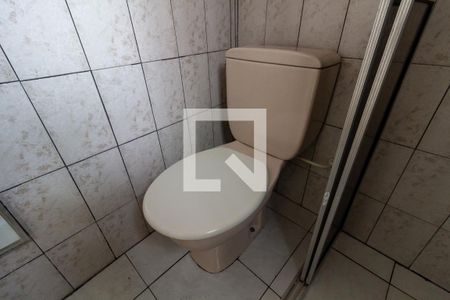 Casa para alugar com 185m², 4 quartos e 2 vagas Casa para alugar com 185m², 4 quartos e 2 vagasDetalhe do banheiro da suíte