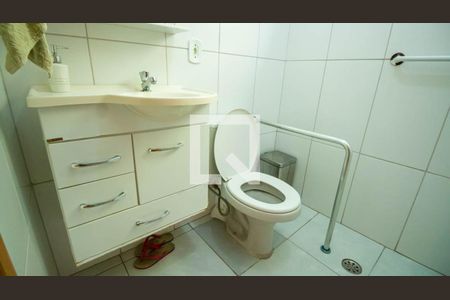 Casa para alugar com 145m², 2 quartos e 3 vagas Casa para alugar com 145m², 2 quartos e 3 vagasBanheiro