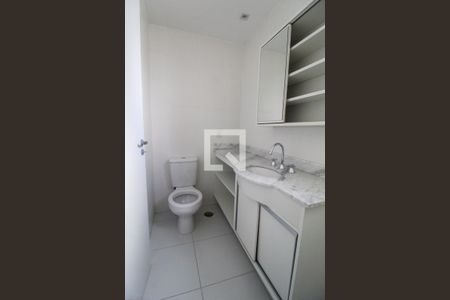 Apartamento à venda com 76m², 3 quartos e 1 vaga Apartamento à venda com 76m², 3 quartos e 1 vagaBanheiro