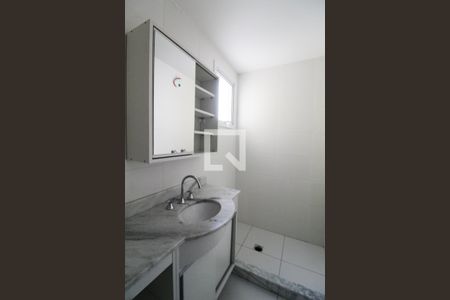 Apartamento à venda com 76m², 3 quartos e 1 vaga Apartamento à venda com 76m², 3 quartos e 1 vagaBanheiro