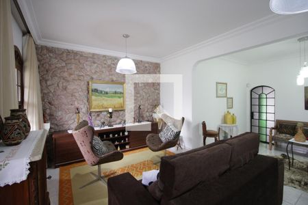 Sala de casa à venda com 4 quartos, 241m² em Jaraguá, Belo Horizonte