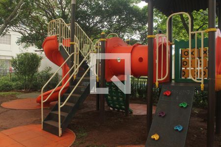 Apartamento à venda com 27m², 1 quarto e sem vagaÁrea comum - Playground