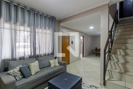 Sala de Estar de casa à venda com 3 quartos, 3000m² em Vila Moraes, São Paulo