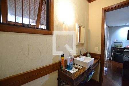 Casa de condomínio à venda com 181m², 3 quartos e 3 vagasLavabo