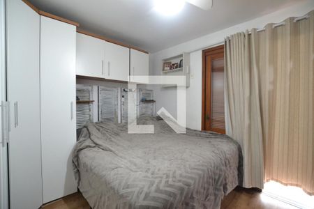 Casa de condomínio à venda com 181m², 3 quartos e 3 vagasSuíte