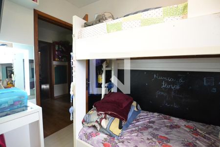 Casa de condomínio à venda com 181m², 3 quartos e 3 vagasQuarto 2