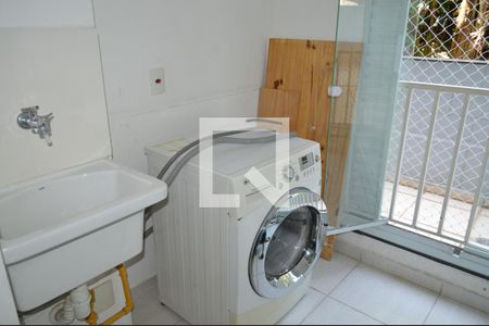 Apartamento à venda com 45m², 2 quartos e 1 vagaÁrea de Serviço e Varanda