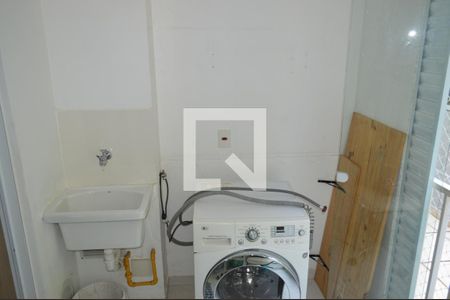 Apartamento à venda com 45m², 2 quartos e 1 vagaÁrea de Serviço e Varanda