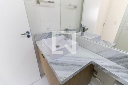 Apartamento à venda com 55m², 2 quartos e 1 vaga Apartamento à venda com 55m², 2 quartos e 1 vagaBanheiro da Suíte