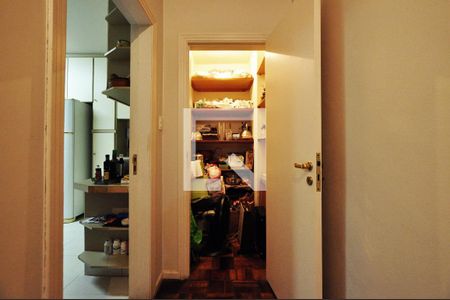 Apartamento à venda com 180m², 3 quartos e 2 vagasDepósito