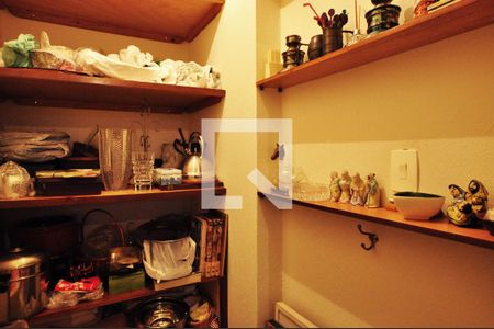 Apartamento à venda com 180m², 3 quartos e 2 vagasDepósito