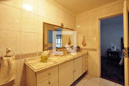 Apartamento à venda com 180m², 3 quartos e 2 vagasBanheiro da Suíte