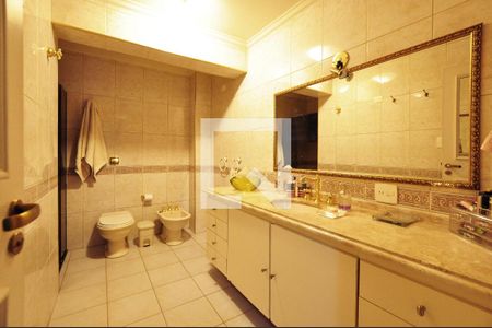 Apartamento à venda com 180m², 3 quartos e 2 vagasBanheiro da Suíte