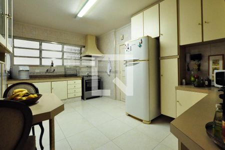 Apartamento à venda com 180m², 3 quartos e 2 vagasCozinha