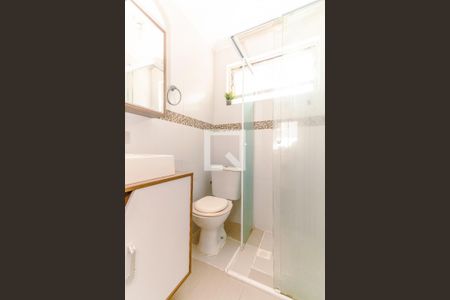 Banheiro de apartamento para alugar com 1 quarto, 30m² em Petrópolis, Porto Alegre