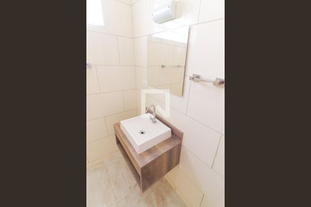 Casa à venda com 180m², 3 quartos e 5 vagasBanheiro Social