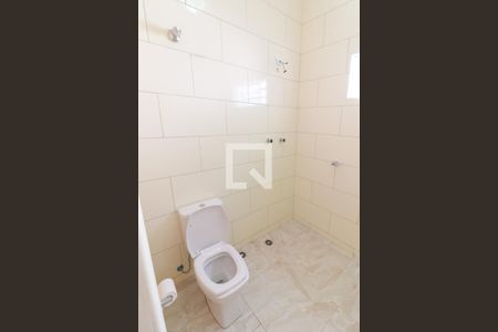 Casa à venda com 180m², 3 quartos e 5 vagasBanheiro Social