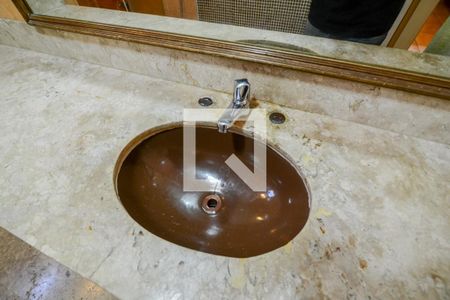 Apartamento à venda com 140m², 4 quartos e 2 vagasBanheiro da Suíte