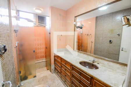 Apartamento à venda com 140m², 4 quartos e 2 vagasBanheiro da Suíte