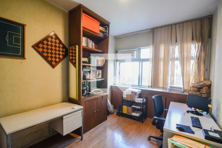 Quarto 1 de apartamento à venda com 4 quartos, 140m² em Tijuca, Rio de Janeiro