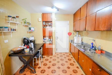 Apartamento à venda com 140m², 4 quartos e 2 vagasCozinha
