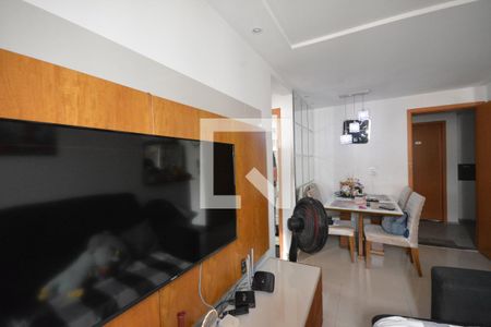 Sala de apartamento à venda com 2 quartos, 52m² em Parada de Lucas, Rio de Janeiro